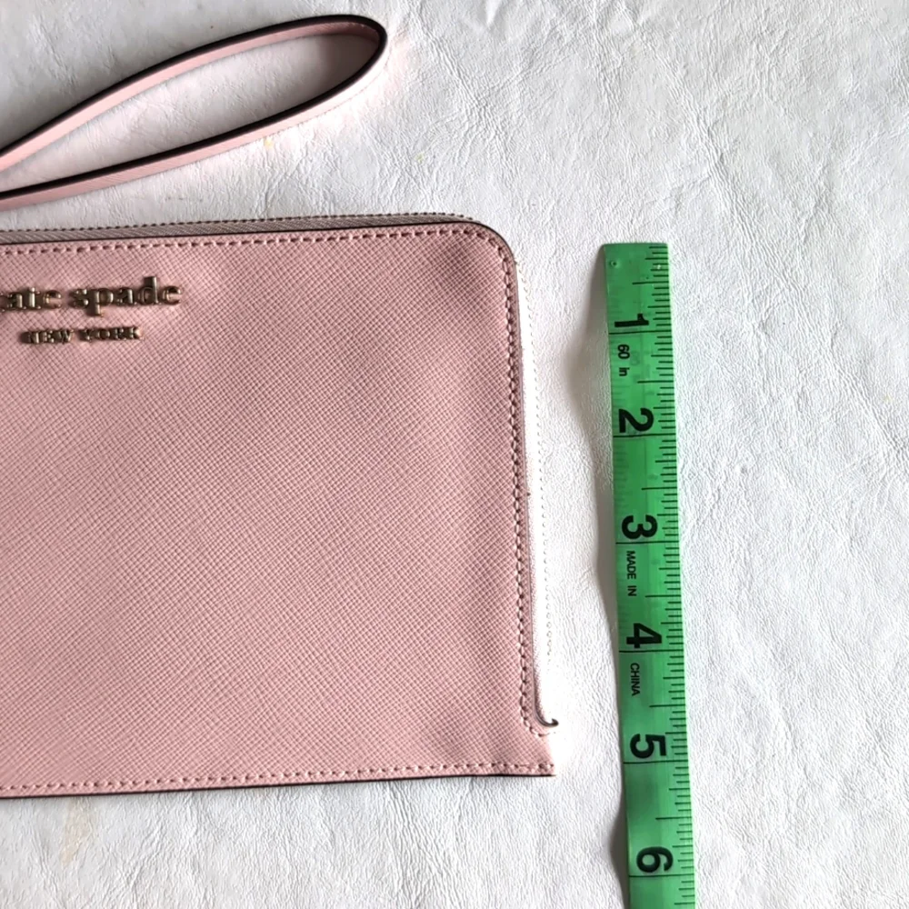 Kate Spade Soft Pink Small Zippered Wristlet Clutch Wallet